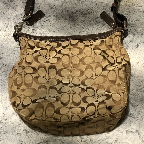 Coach Vintage Shoulder Bag - Picture 5 of 6